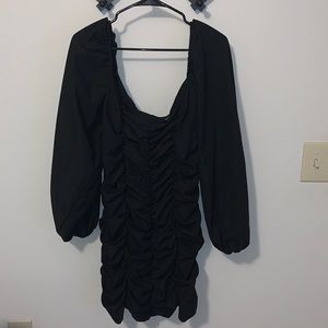 Pretty Little Thing Black Dress(NEVER WORN)